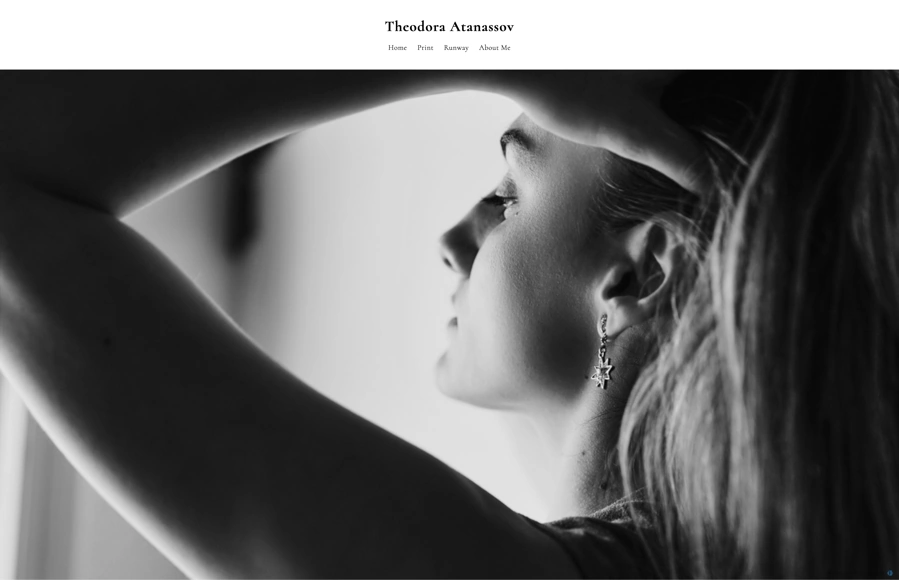 Screenshot from theodoraatanassov.portfoliobox.net